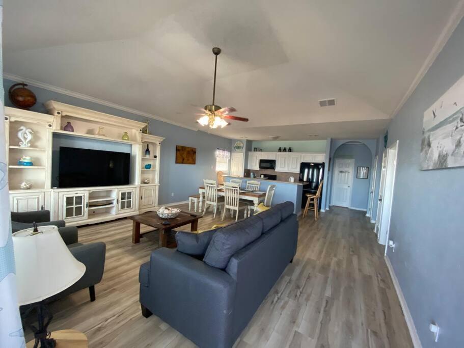 Beach House With Ocean View Surfside Beach Bagian luar foto