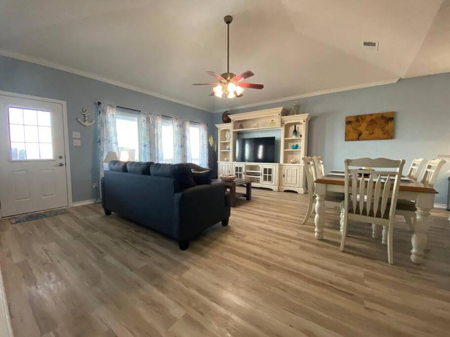 Beach House With Ocean View Surfside Beach Bagian luar foto