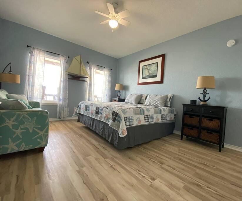 Beach House With Ocean View Surfside Beach Bagian luar foto